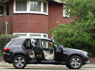 Mercedes-Benz GLC Mercedes-Benz GLC 300 automaat 210PK / Prestige / AMG / LED - afbeelding nr 4