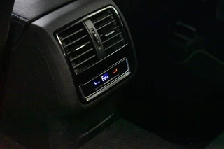 Volkswagen Passat CAMERA/NAVI/MASSAGE - afbeelding nr 19