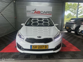 Kia cee'd Kia cee'd Sportswagon 1.0 T-GDi ComfortPlusLine Navigator - afbeelding nr 2