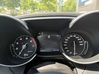 Alfa Romeo Giulia - afbeelding nr 31