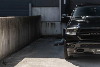 Dodge Ram 1500 Dodge RAM 1500 |Laramie Black Pack|Crew Cab 5.7-HEMI V8|2023 - afbeelding nr 8