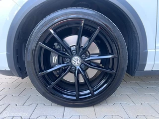 Volkswagen T-Roc Volkswagen T-Roc 2.0 TSI 4Motion R 300PK Pano Akra Leder - afbeelding nr 32