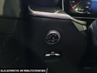 Mercedes-Benz GLC Mercedes GLC-klasse 200 4MATIC AMG Line I PANO I TREKH I CAMERA - afbeelding nr 22