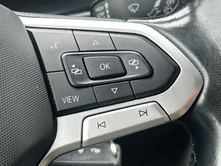 Volkswagen Transporter Volkswagen Transporter Bulli L2H1 2.0TDi 200pk DSG DC | Black Edition | Leer/alcantara | Dubbele cabine | 2x Schuifd m.Sluithulp | 20
