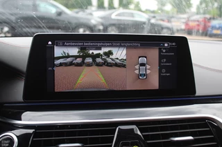 BMW 5 Serie BMW 5 Serie 530e iPerformance High Executive / Schuifdak / 360Camera / Head-up / 20'' / Volleder / Harman Kardon / Keyless / Navigatie / Stoelventilatie / Stuurverwarming / Dodehoek / ACC - afbeelding nr 19