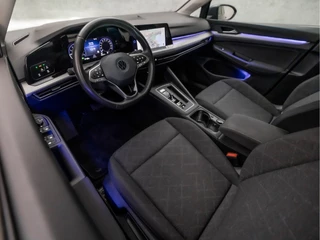 Volkswagen Golf Volkswagen Golf 1.0 eTSI Sport Automaat (APPLE CARPLAY, GROOT NAVI, KEYLESS, SFEERVERLICHTING, SPORTSTOELEN, LM VELGEN, PARKEERSENSOREN, ADAPTIVE CRUISE, NIEUWSTAAT) - afbeelding nr 13