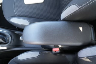 Peugeot 208 Peugeot 208 BLUE LION 1.2-82PK 5-DEURS incl. 6 maanden garantie & rijklaar - afbeelding nr 19