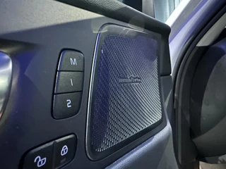 Volvo XC60 Volvo XC60 2.0 T6 Plug-in hybrid AWD Plus Dark *Pano*HKSound*Leder*Memory* - afbeelding nr 18