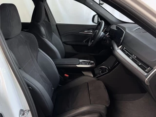 BMW X1 BMW X1 XDRIVE 25E M-SPORT LED ELEK.KLEP NAVI STOELVERW M-SHADOW LINE CARPLAY/ANDROID ZWARTE.HEMEL 10/2024 PHEV PLUG IN HYBRID AWD 4X4 4WD - afbeelding nr 36