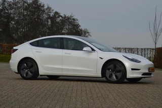 Tesla Model 3 Tesla Model 3 Standard RWD Plus 60 kWh 15.177 km! 1e eig. panoramadak - afbeelding nr 23