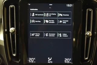 Volvo XC40 Volvo XC40 T2 129pk Aut. Momentum | Navigation Tech - afbeelding nr 31