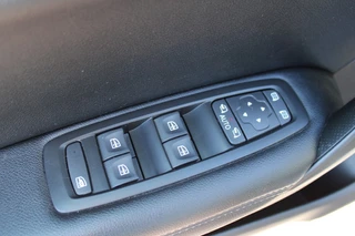 Renault Mégane Renault Mégane TCE 130 pk EDC automaat Bose zeer compleet - afbeelding nr 18