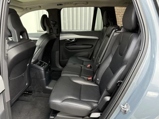 Volvo XC90 THUNDER-GREY/PANO/LUCHTVERING/H&K/ACC/SPORT-LEER+MEMORY/360CAMERA/PILOT-ASSIST/PRIVACY/BLACK-PACK/ELECTR.TREKHAAK/NET OH BEURT GEHAD BIJ VOLVO - afbeelding nr 13