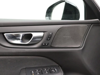 Volvo V60 Volvo V60 T6 PLUG-IN HYBRID LONG RANGE PLUS DARK SCHUIFDAK 360GR CAM TREKH - afbeelding nr 12