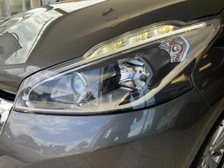 Peugeot 208 Peugeot 208 1.2 ALLURE AUT, NAVI, CRUISE perfecte staat! - afbeelding nr 30
