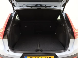 Volvo XC40 Volvo XC40 B4 Plus Dark | Trekhaak | Dodehoekdetectie | Achteruitrijcamera - afbeelding nr 34