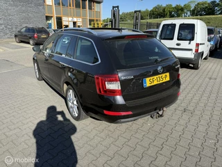 Škoda Octavia Skoda Octavia Combi 1.6 TDI Greentech Ambition Business - afbeelding nr 3