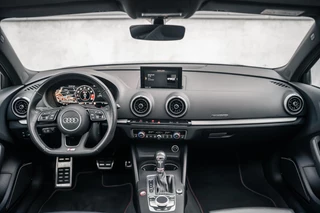 Audi S3 Audi S3 2.0 TFSI quattro Pano B&O Leder Schaalstoel Vol - afbeelding nr 17