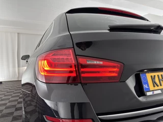 BMW 5 Serie Aut. *PANO | LUXURY-LEATHER | HEAD-UP | BI-XENON | MEMORY-PACK | HIFI-SOUND | HEATED-COMFORT-SEATS | NAVI-FULLMAP | CRUISE | TOWBAR | SHIFT-PADDLES | LANE-ASSIST | ECC | PDC | 18''ALU* - afbeelding nr 26