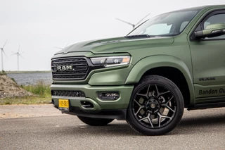 Dodge Ram 1500 Dodge Ram 1500 5.7 V8 4x4 Crew Cab Limited BPM VRIJ / ALL IN PRIJS / PANO / KLEP / WIDE BODY / GARANTIE - afbeelding nr 4