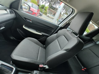Suzuki Swift Suzuki Swift 1.0 BOOSTERJET STIJL AUTOMAAT Navi | Clima | Cruise - afbeelding nr 30