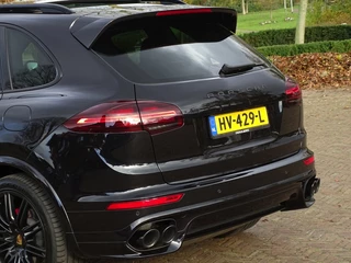 Porsche Cayenne Porsche Cayenne 3.0 S E-Hybrid 410PK / Porsche Sport Design / LED - afbeelding nr 48
