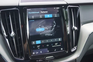 Volvo XC60 Volvo XC60 Recharge T8 AWD Polestar Engineerd 455pk/Panodak/Leer/Head-up - afbeelding nr 19