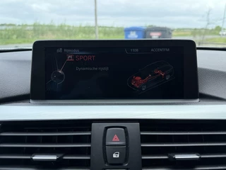 BMW 3 Serie BMW 320i Touring AUT M-Sport Stoelvw Pano NaviProf Trekhaak - afbeelding nr 19