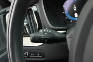 Volvo XC60 Volvo XC60 T6 Recharge AWD Ultimate Bright | Longe Range | Parkeercamera | Panoramadak | Trekhaak | HUD | Leder | Stoelverwarming | Keyless - afbeelding nr 31