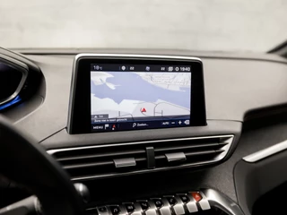 Peugeot 3008 (PANORAMADAK, APPLE CARPLAY, GROOT NAVI, 360 CAMERA, KEYLESS, LEDER, SPORTSTOELEN, GETINT GLAS, FOCAL AUDIO, ZWART HEMEL, NIEUWE APK, NIEUWSTAAT) - afbeelding nr 24