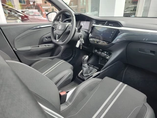 Opel Corsa Opel Corsa 1.2 GS Panoramadak | Stuurverwarming | Carplay/Android - afbeelding nr 9