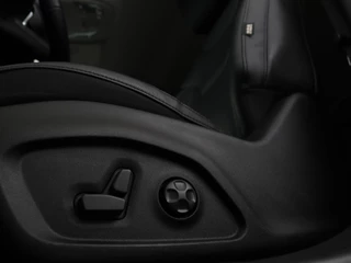 Jeep Compass Jeep Compass 4xe 240 Plug-in Hybride Electric S | Leder | Stoel & stuurverwarming | Camera | Adaptive cruise | Carplay | Navigatie - afbeelding nr 6