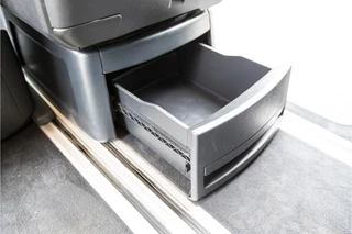 Volkswagen Transporter 2 Schuifdeuren, Trekhaak, Parkeersensoren, Apple/Android , All-in Rijklaarprijs - afbeelding nr 35