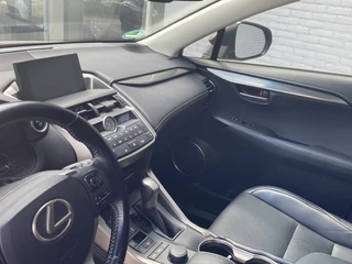 Lexus NX Lexus NX 300h Hybrid AWD Luxury Line Automaat | Trekhaak | Schuifdak - afbeelding nr 5