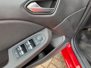 Renault Clio Renault Clio 1.0 TCe 100PK Navi, camera, Cruisecntrl, PDC, LM-velgen, Leder - afbeelding nr 17