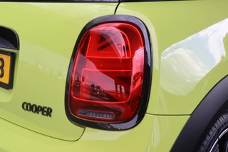 MINI Cooper MINI Cooper Mini 1.5 Camden Plus Edition | Geen import | Schuifdak - afbeelding nr 17