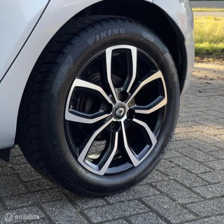 Renault Clio Renault Clio 0.9 TCe Iconic / LED / KEYLESS / BOMVOL - afbeelding nr 18