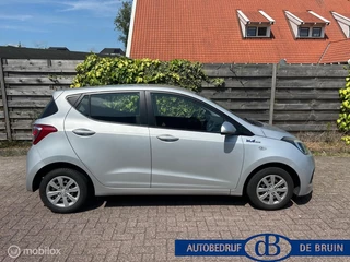 Hyundai i10 Hyundai i10 1.0i i-Motion Comfort Airco 5 PERS! - afbeelding nr 3