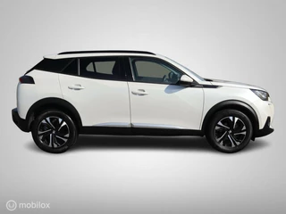 Peugeot 2008 Peugeot 2008 1.2PT 101 PK H6 Allure Navi 1/2Leer DonkerGlas 17