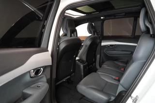 Volvo XC90 Volvo XC90 2.0 T8 Recharge AWD R-Design 7Pers|Pano|Memory|Trekhaak - afbeelding nr 11