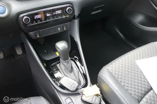 Toyota Yaris Toyota Yaris 1.5 Hybrid Executive | Panoramadak | JBL Sound | Trekhaak | Head Up | 17 Inch | Stuurverwarming. - afbeelding nr 35