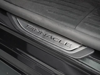 Chrysler Pacifica Chrysler Pacifica 3.6 V6 Hybrid 7 PERSOONS | ZEER LUXE UITGERUST | PANO | 360 CAMERA | LEDER+ STOELVENTILATIE+STOELVERWARMING - afbeelding nr 24