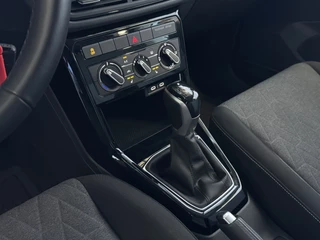 Volkswagen T-Cross Volkswagen T-Cross DE VERNIEUWDE T-CROSS 116PK VIR.COCKPIT LMV CARPLAY 2024 