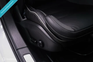 Volvo V60 Volvo V60 2.0 T8 Recharge AWD R-Design | NL auto | DAB+ | CarPlay | Adaptive | Blis | Rijklaar | - afbeelding nr 12