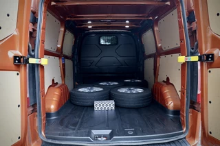 Ford Transit Custom Ford Transit Custom 320 2.0 TDCI AUT 170PK Limited | L+R Schuifdeur | Camera | Xenon | CarPlay | Standkachel | Trekhaak | Stoelverwarming | Airco | Dealer onderhouden | Raptor Edition | Nieuwe APK | Onderhoudsbeurt - afbeelding nr 26