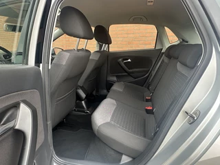 Volkswagen Polo Volkswagen Polo 1.2 TSI First Edition Blue Motion Compact, Comfortabel & Complee - afbeelding nr 14