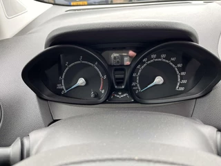 Ford Transit Courier Ford Transit Courier 1.5 TDCI Limited Camera Climate Navi Cruise Stoelverwarming Voorruitverwarming 16