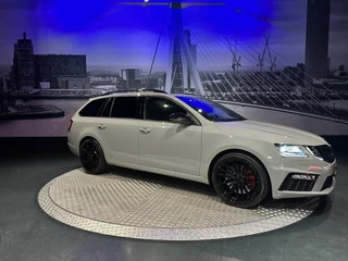 Škoda Octavia Skoda Octavia Combi 2.0 TSI RS 245 *Full Options*Concaver Wheels*Milltek*TopStaat* - afbeelding nr 3
