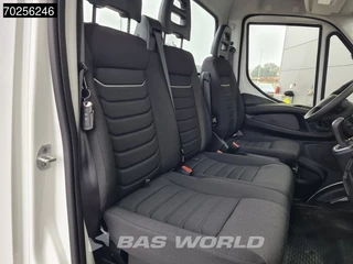 Iveco Daily Iveco Daily 35C18 3.0L Automaat Bakwagen Laadklep LED Navi Camera Airco Cruise Meubelbak Koffer Airco Cruise control - afbeelding nr 13