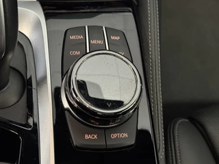 BMW 5 Serie BMW 5 Serie 530e xDrive M-Sport iPerformance High Executive Schuifdak Headup Harman Kardon Trekhaak - afbeelding nr 19